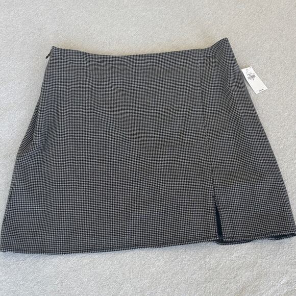 Old Navy Black and White Houndstooth Mini Skirt Size Medium - Picture 2 of 5